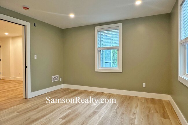 Building Photo - 129 Butler Dr