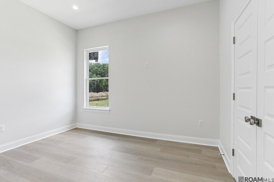 Building Photo - 12811 St Croix Ct