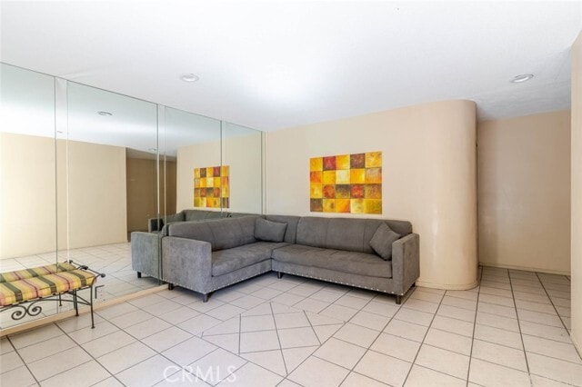 Building Photo - 13543 Moorpark St