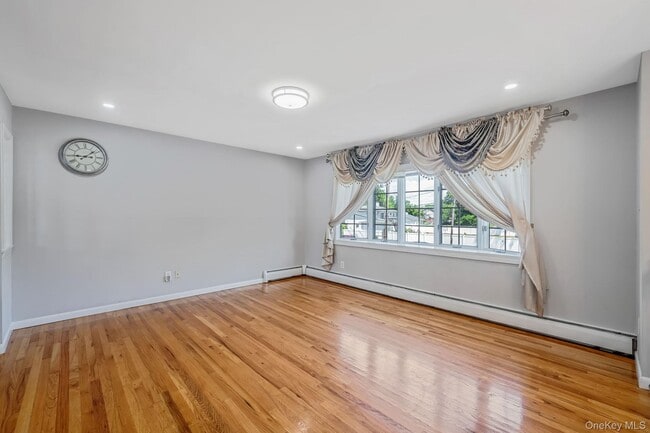 Building Photo - 309 Sunrise Dr