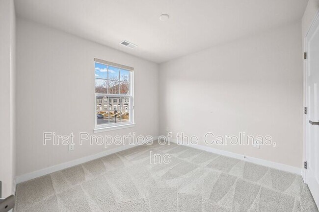 Building Photo - 332 Cramerton Mills Pkwy