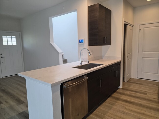 Building Photo - 91-1841-1841 Keaunui Dr