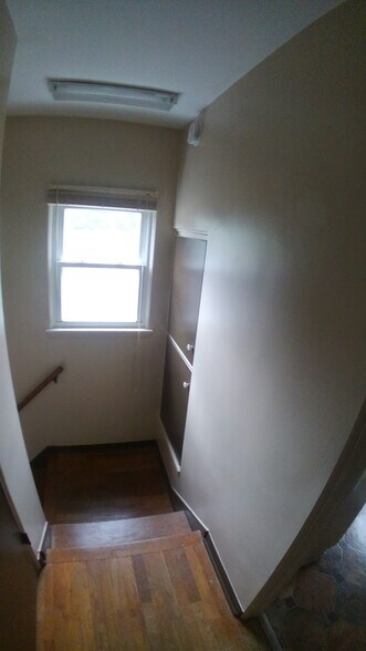 Hallway looking down - 2718 Roseland Ave