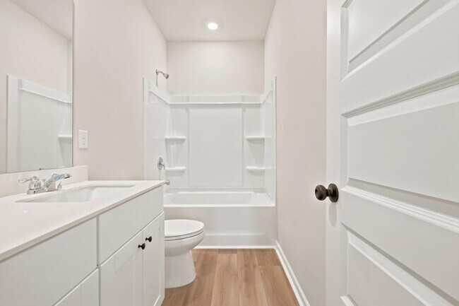 Building Photo - 605 Southwind Way