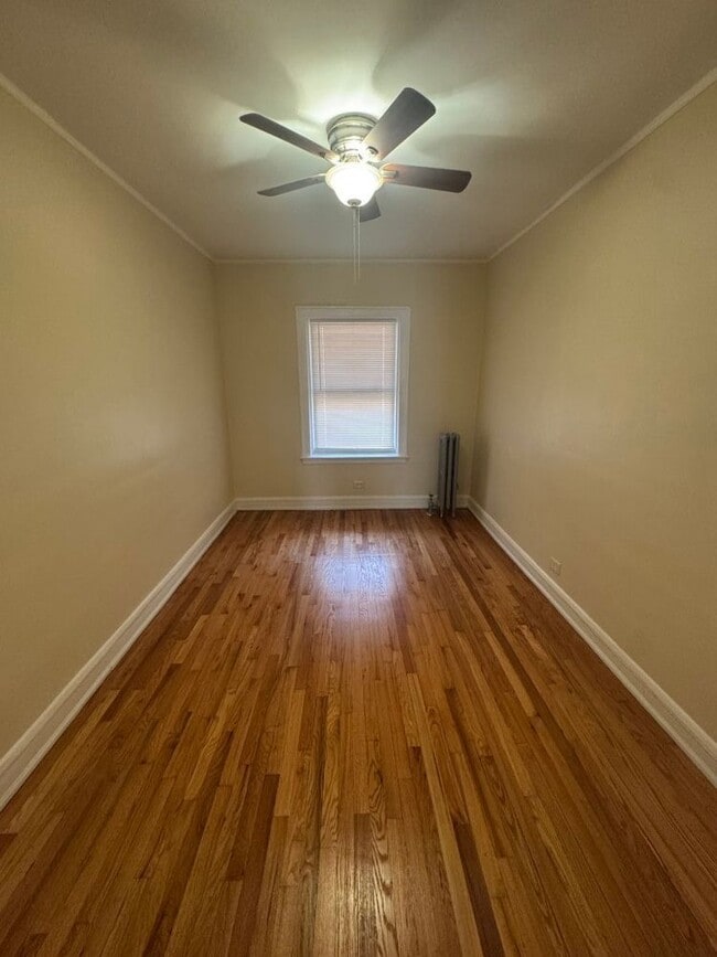 Building Photo - 6214 N Mozart St