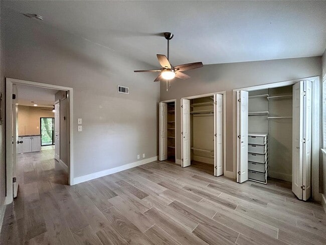 Building Photo - 1135 Barton Hills Dr
