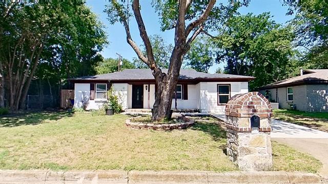 Primary Photo - 424 Parkside Dr