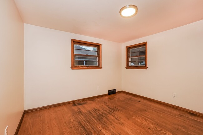 Building Photo - 1217 Homewood Ave SW