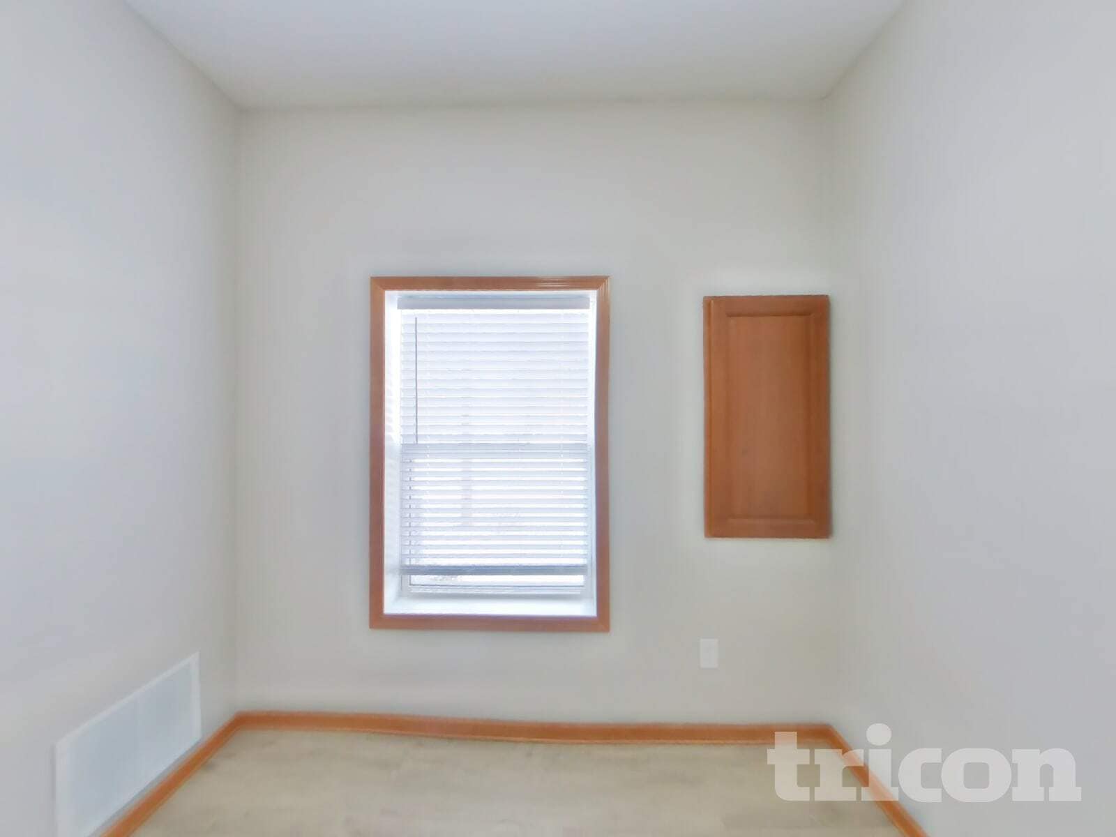 Building Photo - 1627 Fox Hunt Way