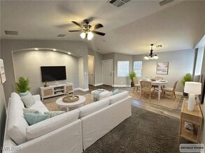 Building Photo - 10402 Melon Cactus St