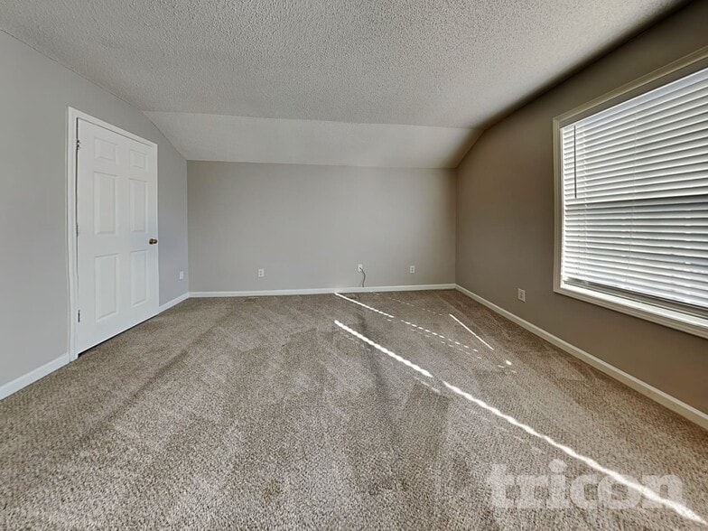 Building Photo - 341 Chase Marion Way