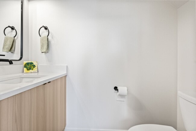 Building Photo - 6417 N Greeley Ave