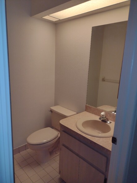 Building Photo - 7429 Mead Dr