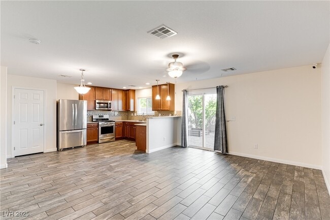 Building Photo - 8320 Wuthering Heights Ave