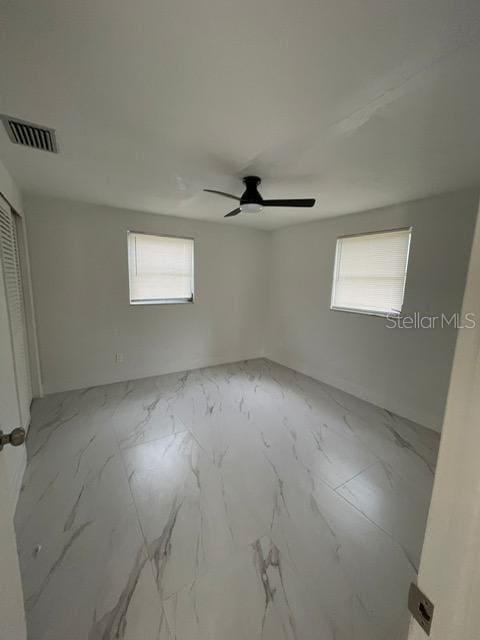 Building Photo - 4248 Oakfield Ave