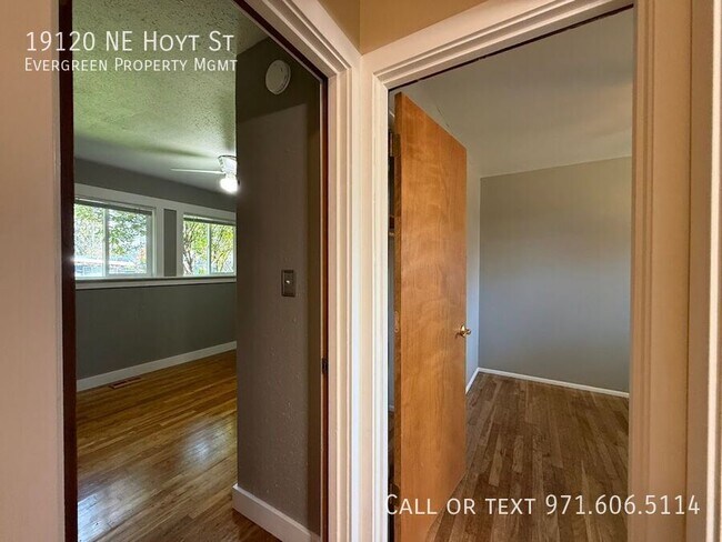 Building Photo - 19120 NE Hoyt St