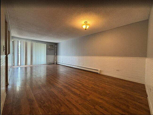 Building Photo - 231 S Gregory St