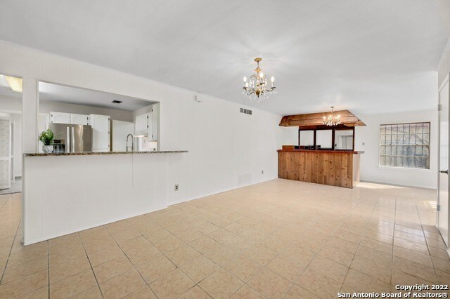 Building Photo - 2222 Beechaven Dr