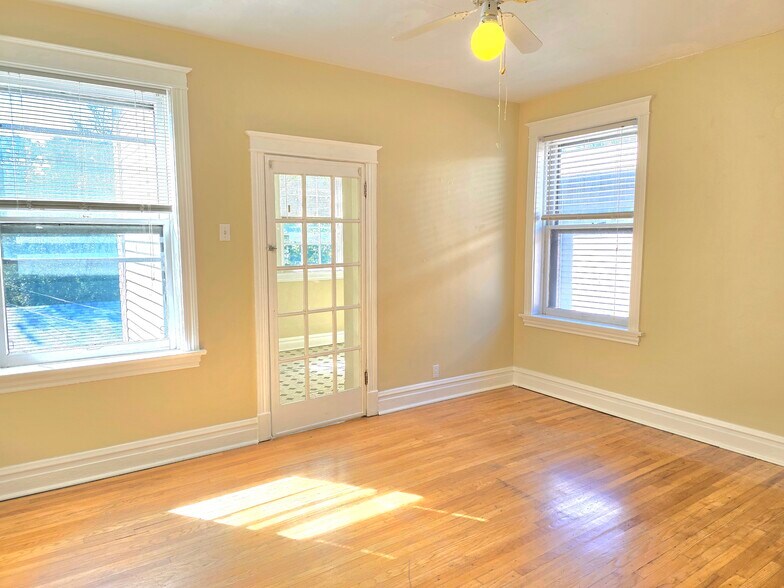 Building Photo - 7212 Forsyth Blvd