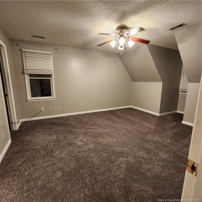 Building Photo - 4016 Bankside Dr