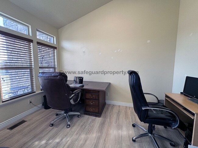 Building Photo - *3 Month Lease* Beautiful Home available f...