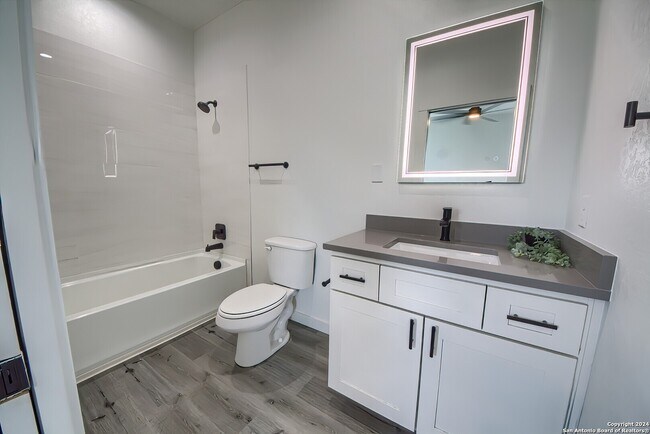 Building Photo - 2066 Dry Creek