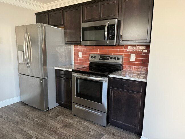 Building Photo - 7424 Emory Orch Ln