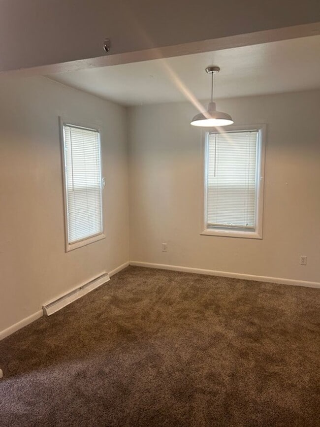 Building Photo - 1229 Avenue F