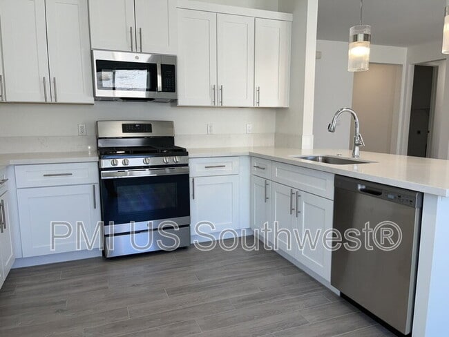 Building Photo - 3263 Secret Pass Canyon Dr