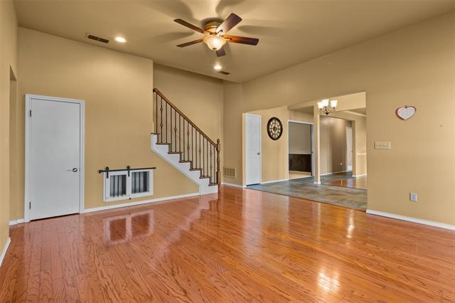 Building Photo - 608 Fairbrook Cir