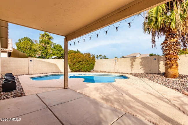 Building Photo - 491 N Ocotillo Ln