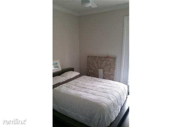 Building Photo - 3 br, 2 bath Townhome - 4622 Monarch Way
