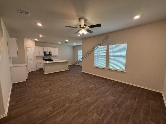 Building Photo - 15531 Peppercorn Isle