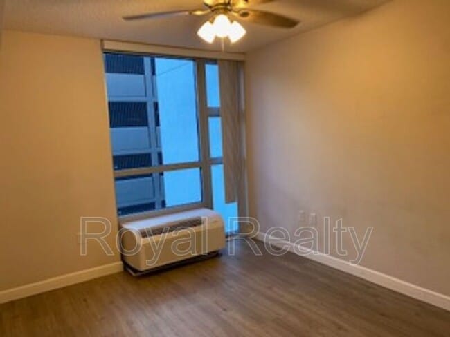 Building Photo - 7000 Hawaii Kai Dr