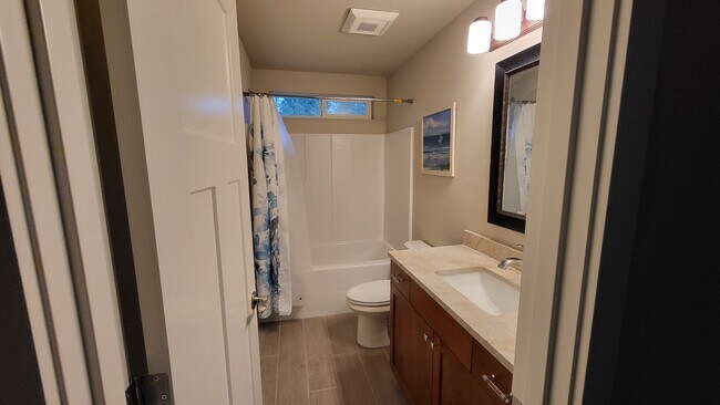 Secondary Bathroom - 161 E Allynview Dr