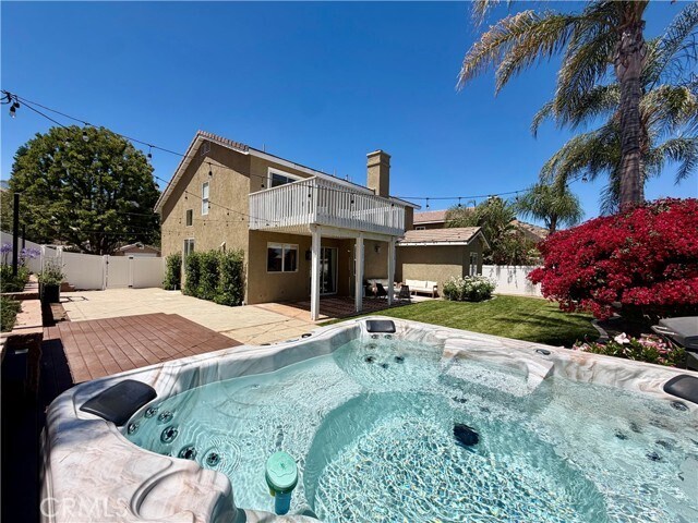 Building Photo - 8992 Trumpets Ct