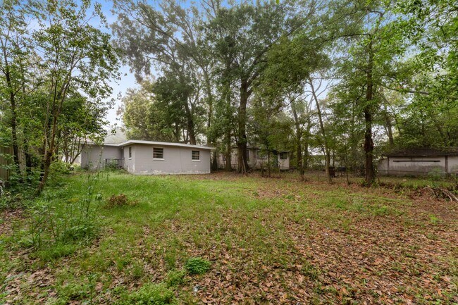 Building Photo - 744 Mackinaw St