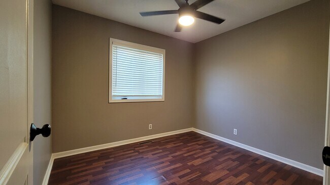 Building Photo - Josephine (Millard Highlands South)