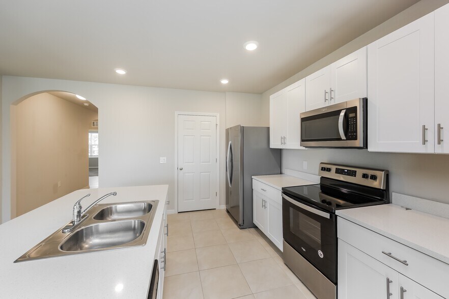 Building Photo - 5269 Shell Mound Cir