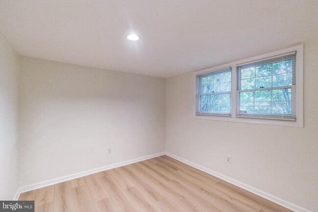 Building Photo - 3883 Zelkova Ct