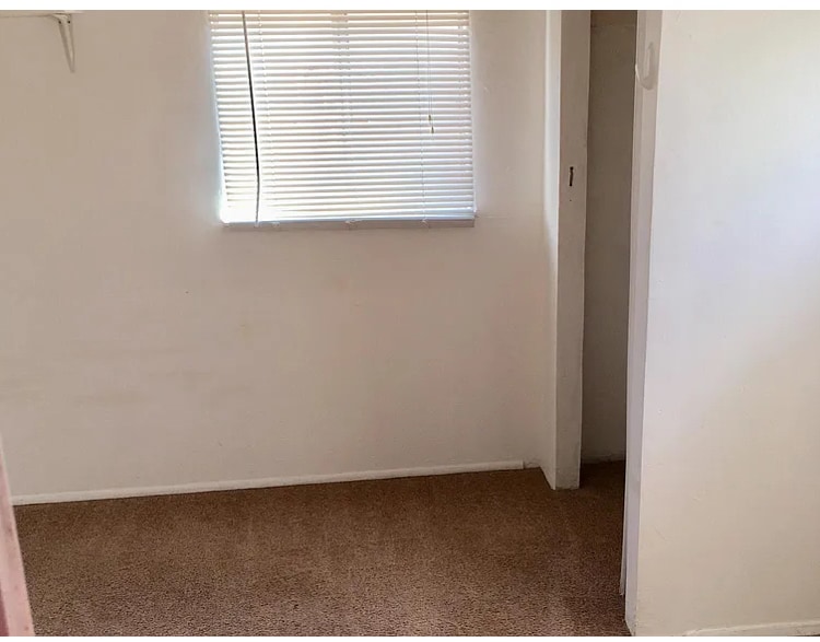 Building Photo - 4640 Clairemont Dr