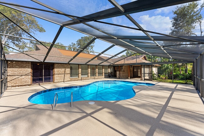 Building Photo - 886 Quail Run