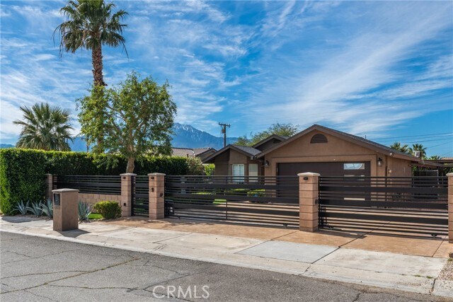 Building Photo - 13815 Del Ray Ln