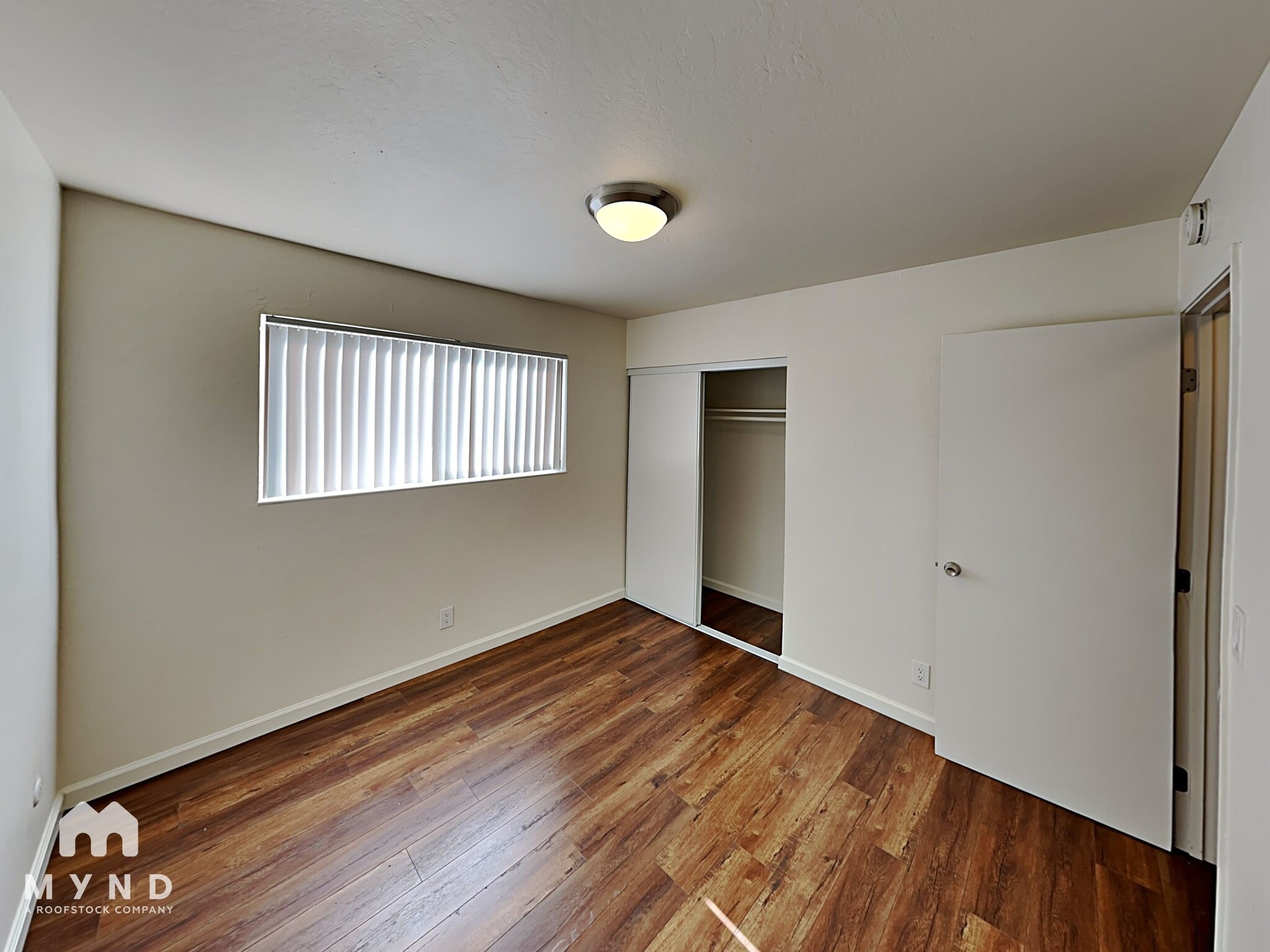 Building Photo - 237 N 8th St