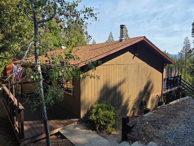 Primary Photo - Spacious 3 Bedroom, 2 Bath Home with Bonus...