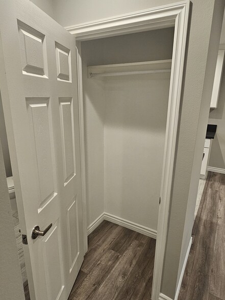 Building Photo - 7544 Denny Ave