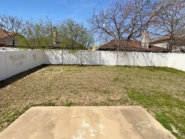 Building Photo - 3331 Light Pointe Dr