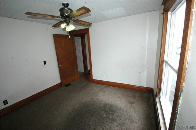 Building Photo - 145 Summit St