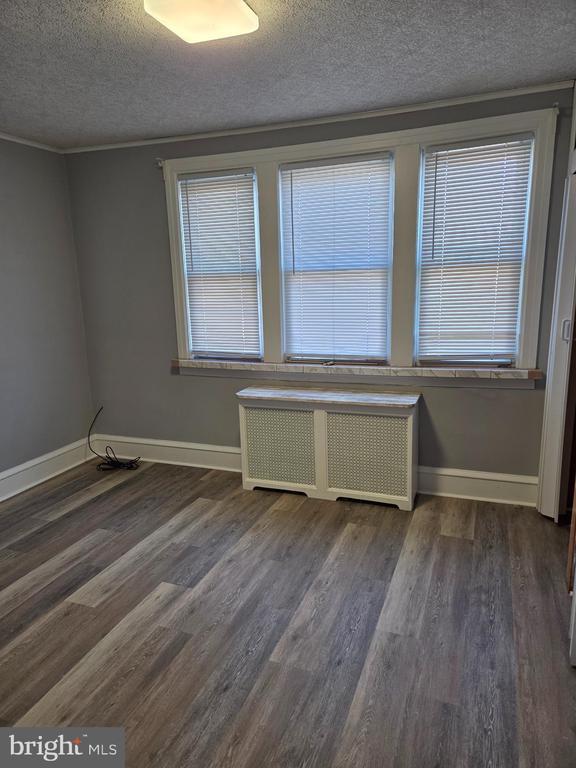 Building Photo - 1954 Kohl St