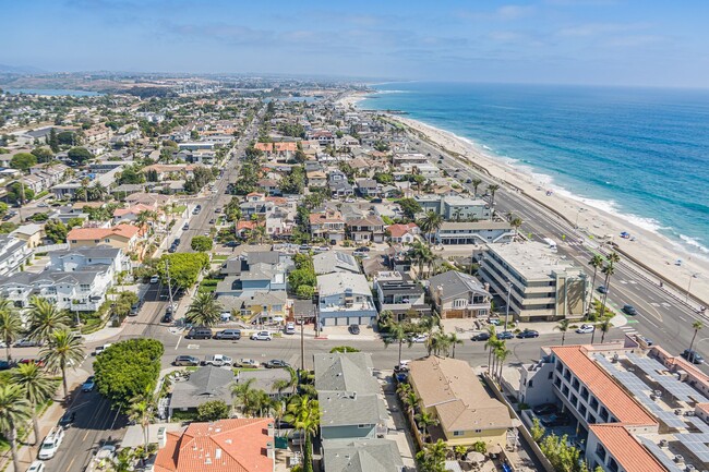 Building Photo - Carlsbad Village  Furnished 2 bedroom/2 ba...